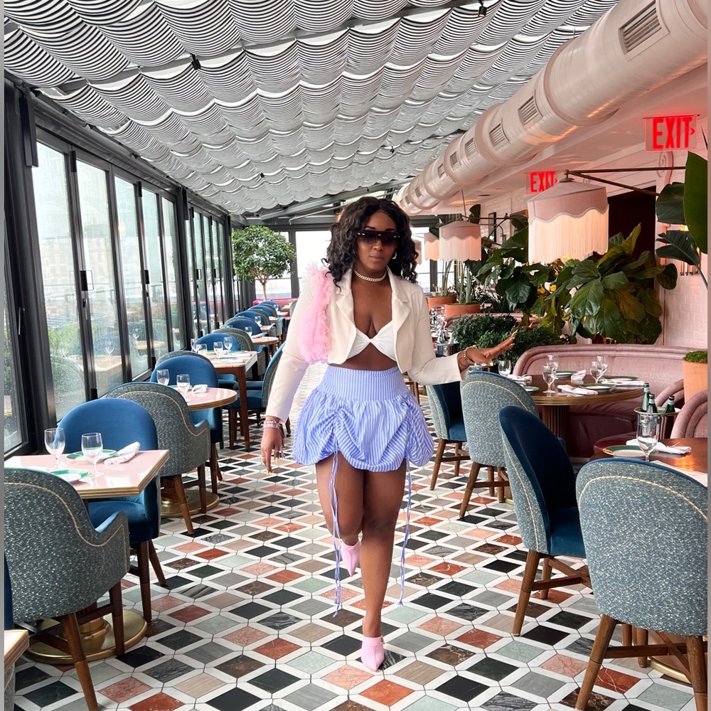Welcome To Dutchess Closet!
